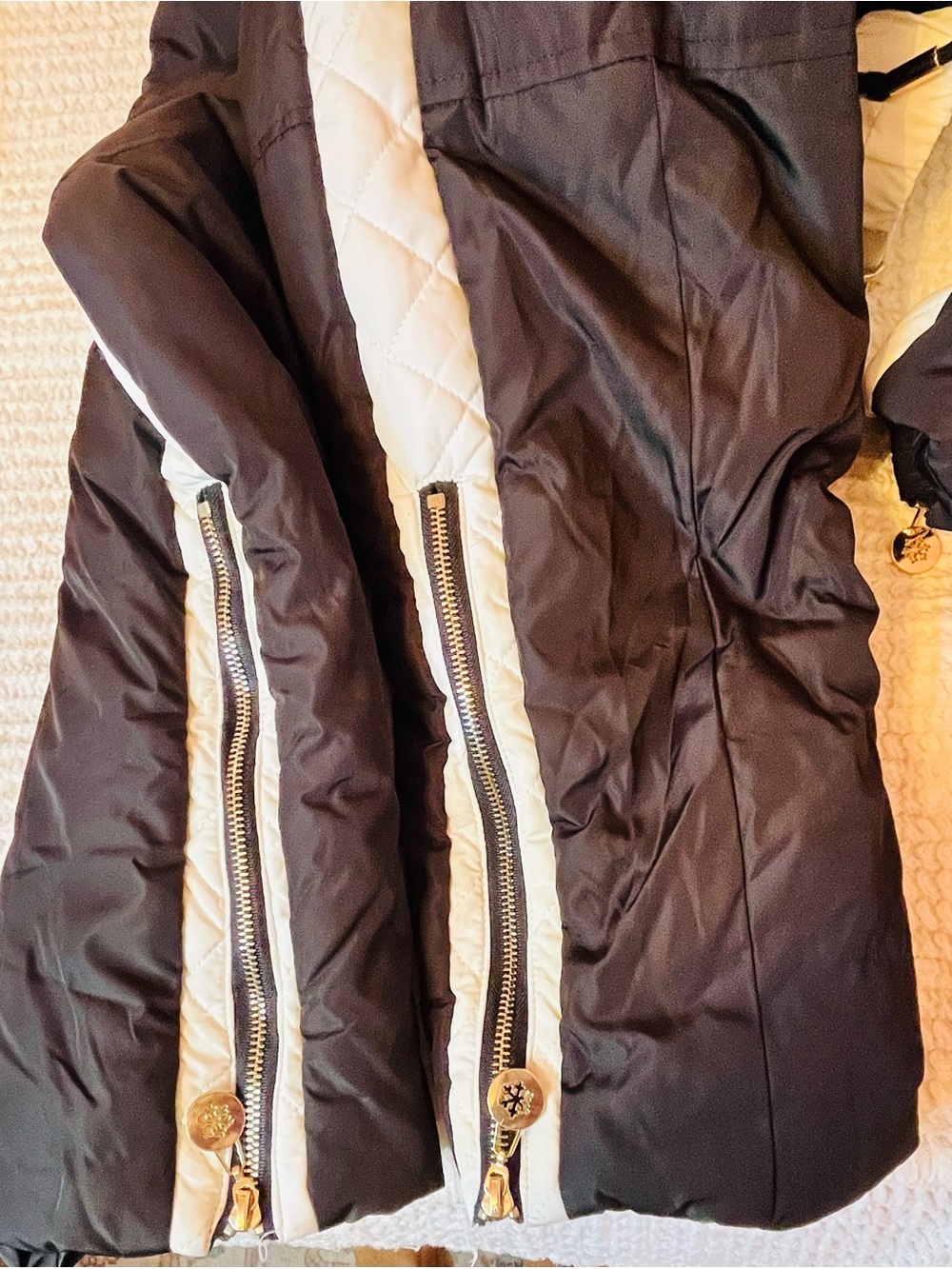 Women’s Black and Cream Quilted Zip-Trim Coat